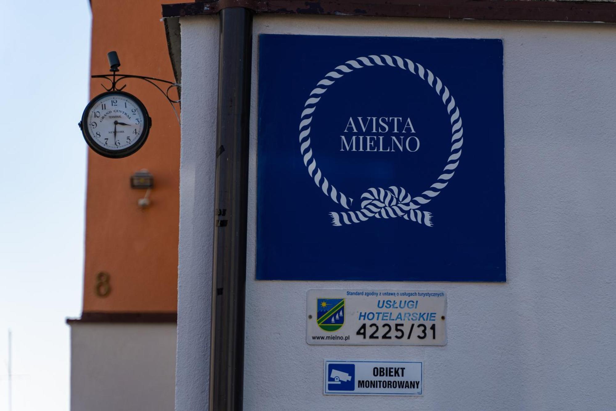 Avista Mielno Hotel Unieście Eksteriør billede