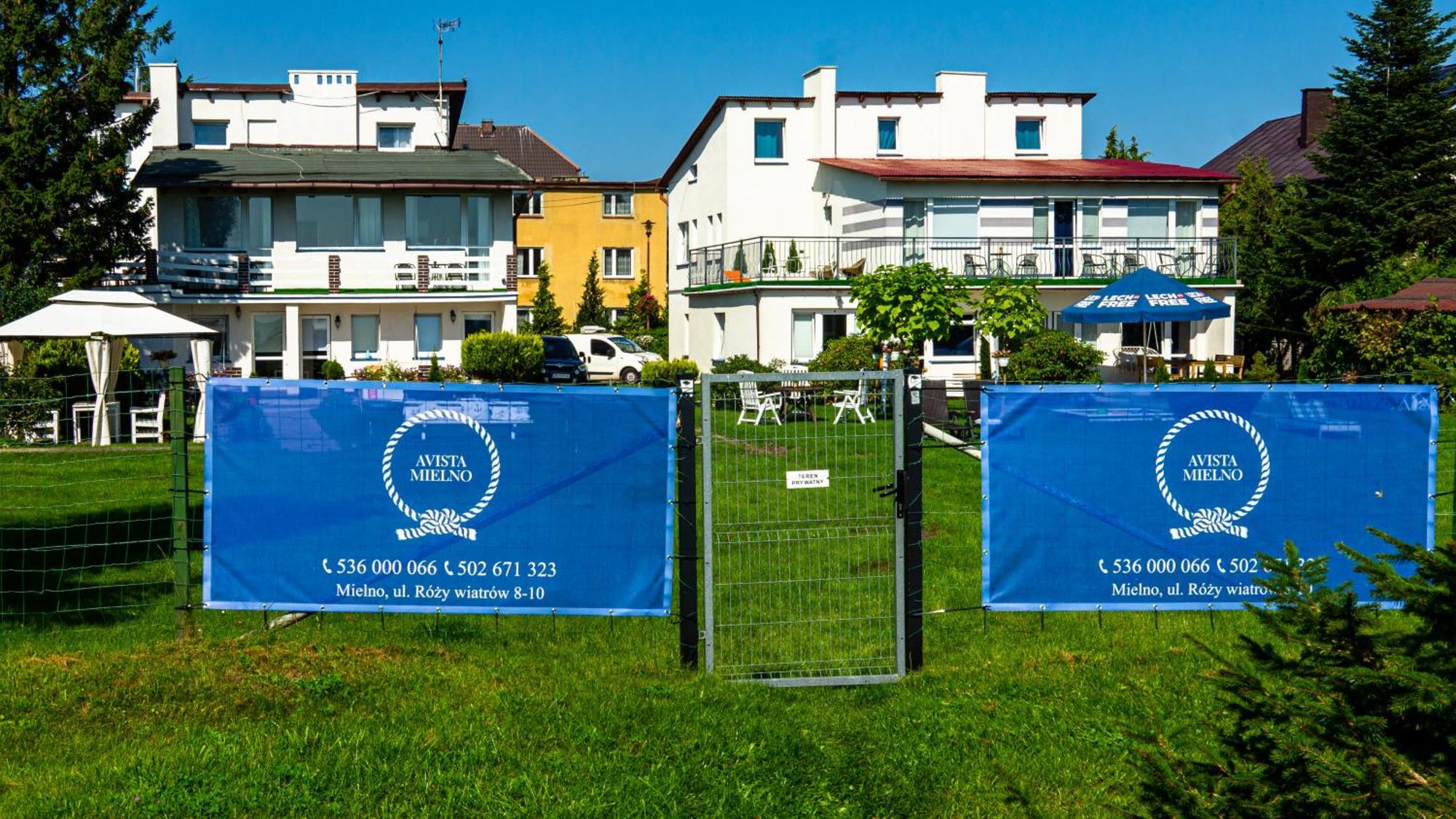 Avista Mielno Hotel Unieście Eksteriør billede
